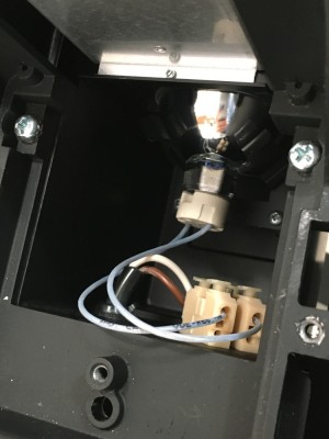 lampadina e portalampadina termoresistente nuovi