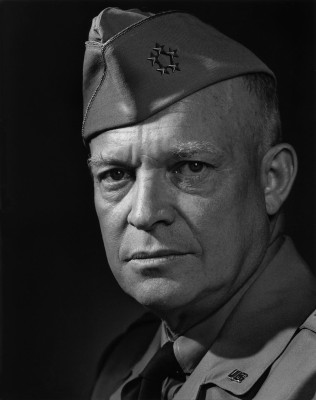 Yousuf-Karsh-Dwight-Eisenhower-1946-1549x1960.jpeg