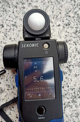 1/60 f/5.6 (0.6)