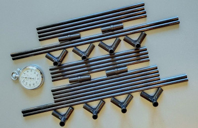 3 componenti del frame ordinati per il montaggio.jpg